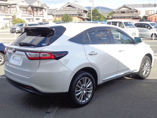 Toyota HARRIER 2018-11 18301-26