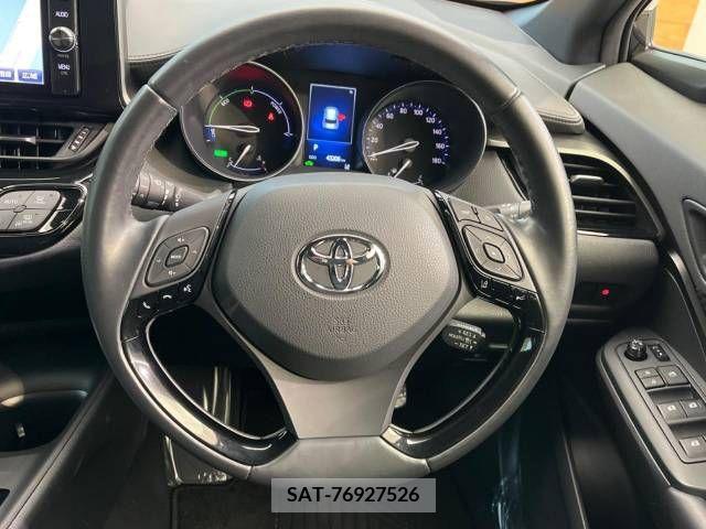 Toyota C-HR 2018-07 294891-11