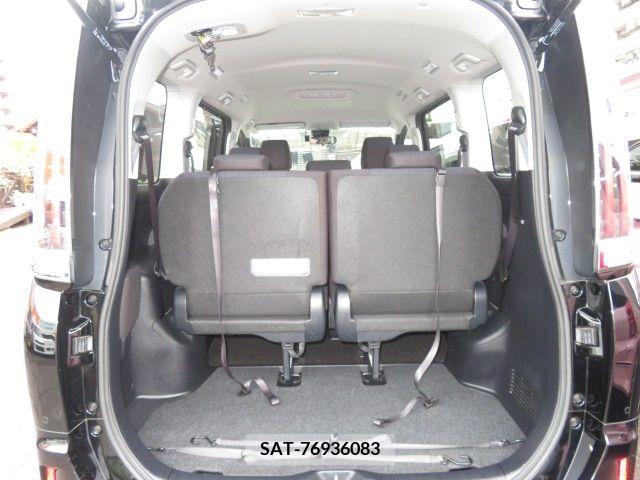 Toyota NOAH 2020-01 384312-8