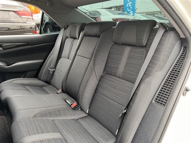 Toyota CROWN SEDAN 2013-04 1086-18