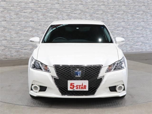 Toyota CROWN SEDAN 2013-04 1086-3