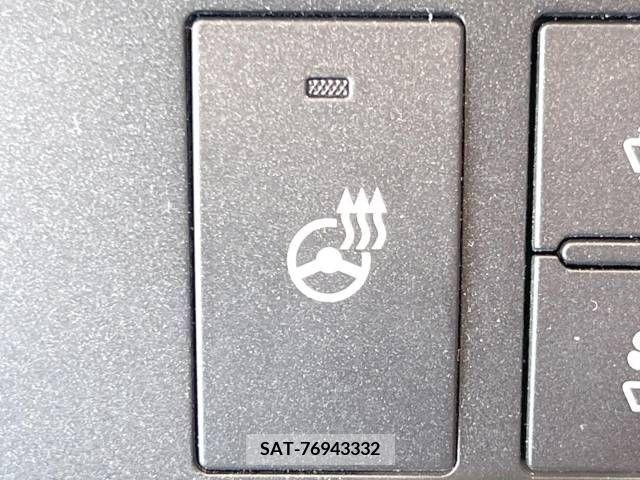 Lexus IS 2021-05 275776-7