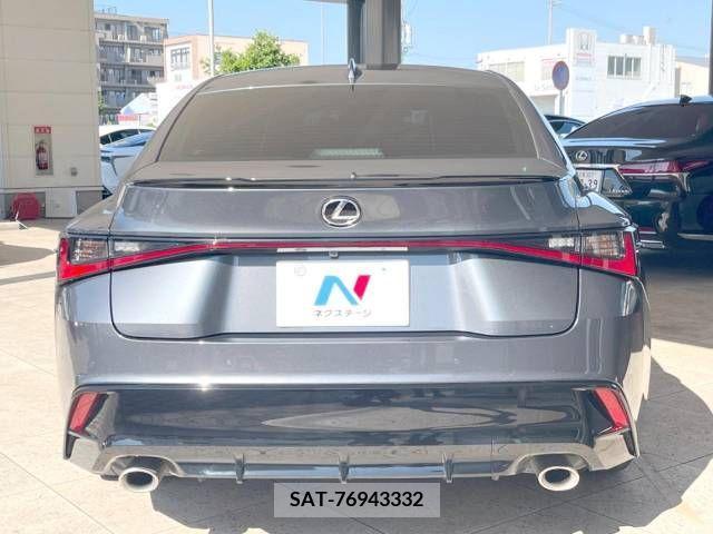 Lexus IS 2021-05 275776-15