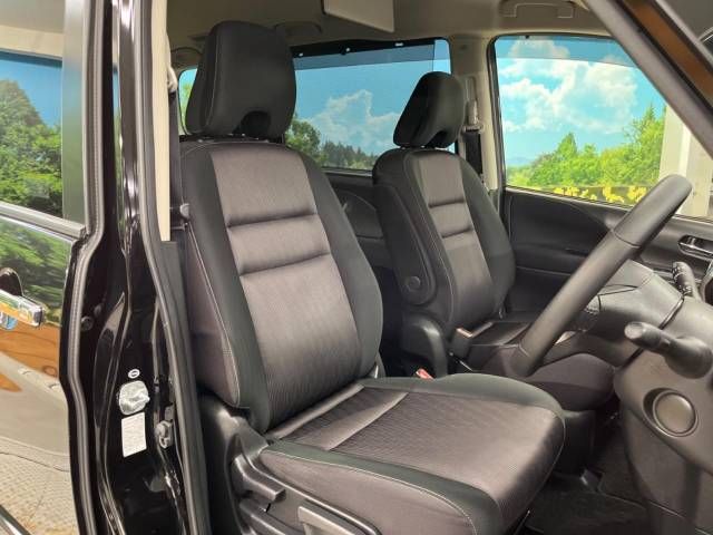 Nissan SERENA 2017-06 15789-7