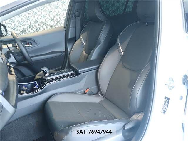 Toyota PRIUS PHV 2024-06 366805-9