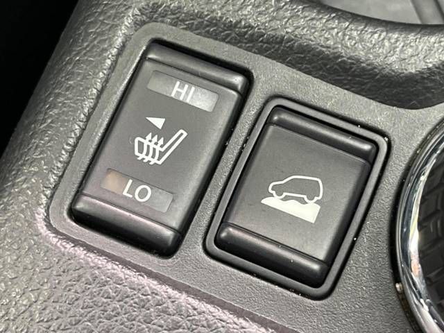 Nissan X-TRAIL 2015-04 14636-10