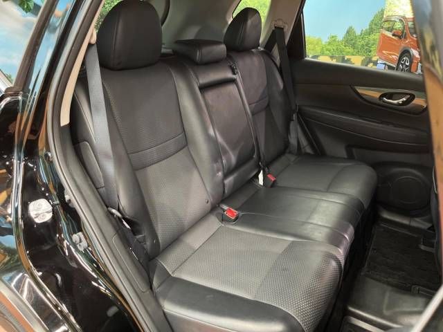 Nissan X-TRAIL 2015-04 14636-12