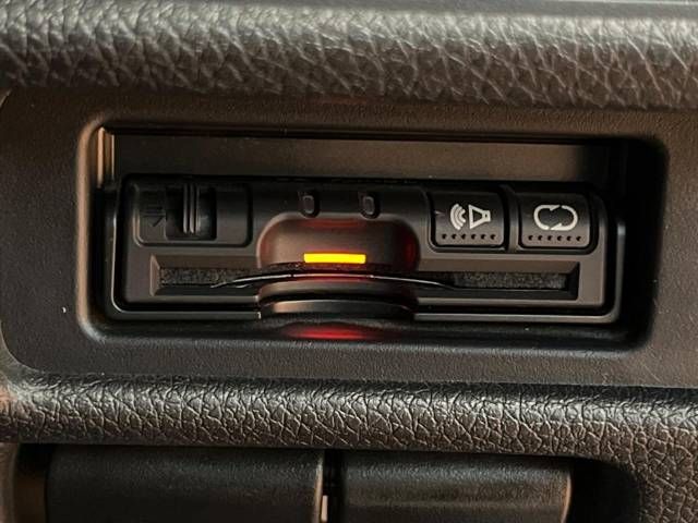 Nissan X-TRAIL 2015-04 14636-8