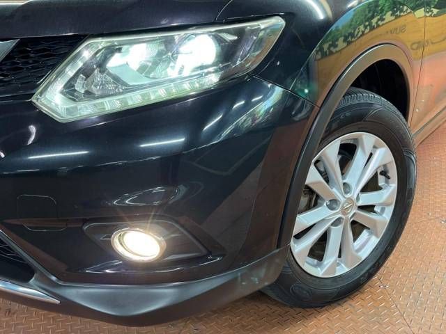 Nissan X-TRAIL 2015-04 14636-14