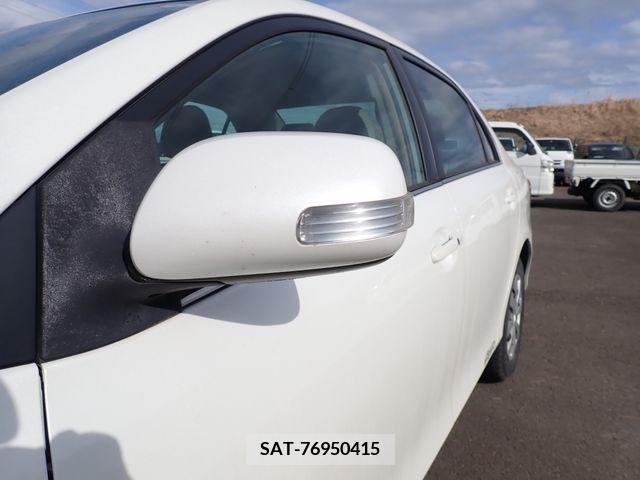 Toyota COROLLA AXIO 2009-02 221526-4