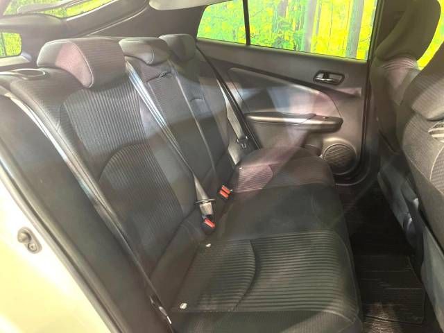 Toyota PRIUS 2016-12 193293-9