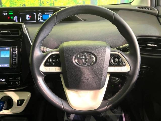Toyota PRIUS 2016-12 193293-11