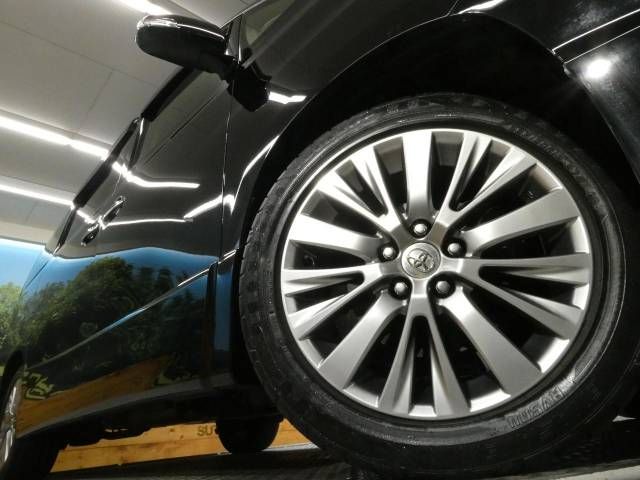 Toyota VELLFIRE 2014-08 13915-13