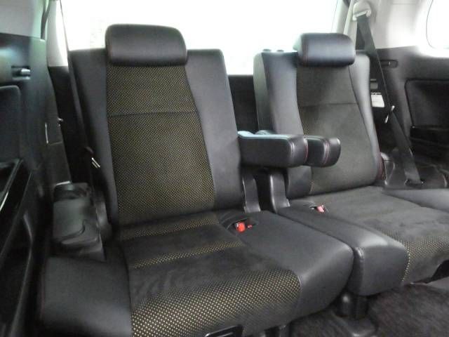 Toyota VELLFIRE 2014-08 13915-9