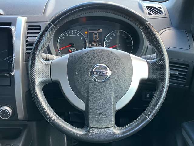 Nissan X-TRAIL 2011-11 190892-19