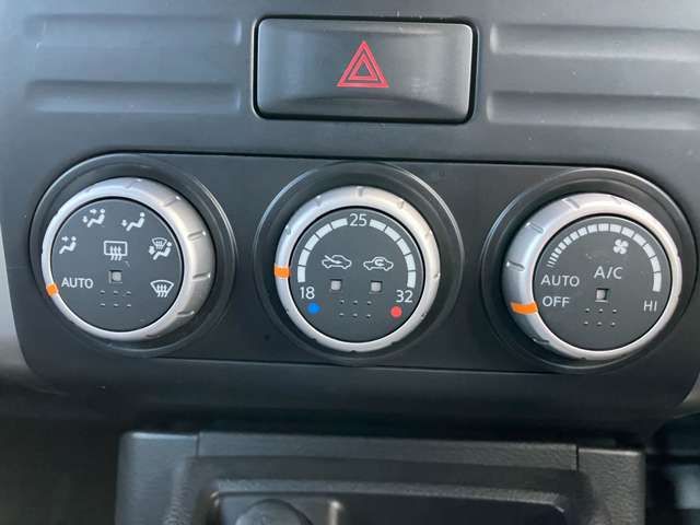 Nissan X-TRAIL 2011-11 190892-15