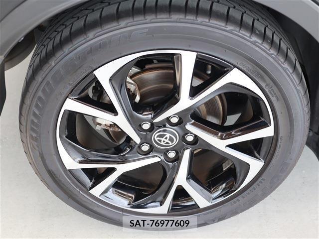 Toyota C-HR 2023-02 264194-7