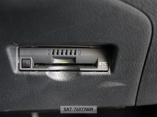 Toyota C-HR 2023-02 264194-4