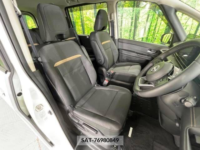 Nissan SERENA 2022-12 284286-7