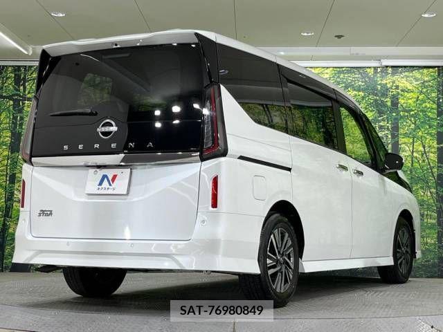 Nissan SERENA 2022-12 284286-17