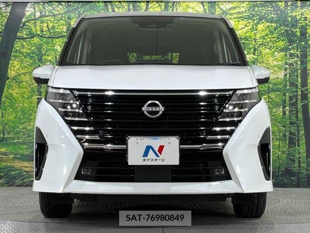 Nissan SERENA 2022-12 284286-14