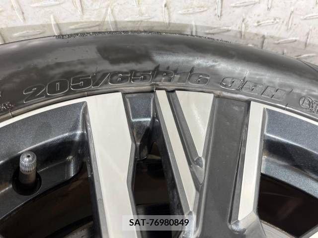 Nissan SERENA 2022-12 284286-13