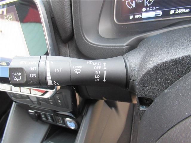 Nissan LEAF 2020-02 28568-26