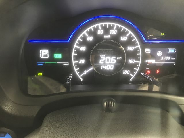 Nissan NOTE 2018-10 192676-17