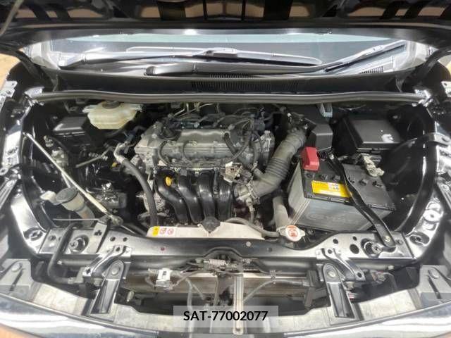 Toyota VOXY 2021-11 370329-11
