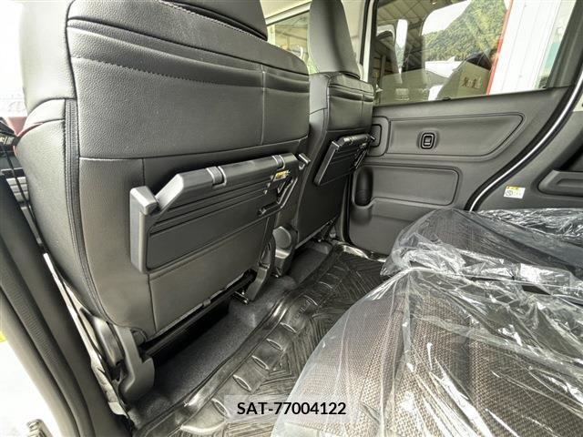Suzuki SPACIA 2023-11 285878-9