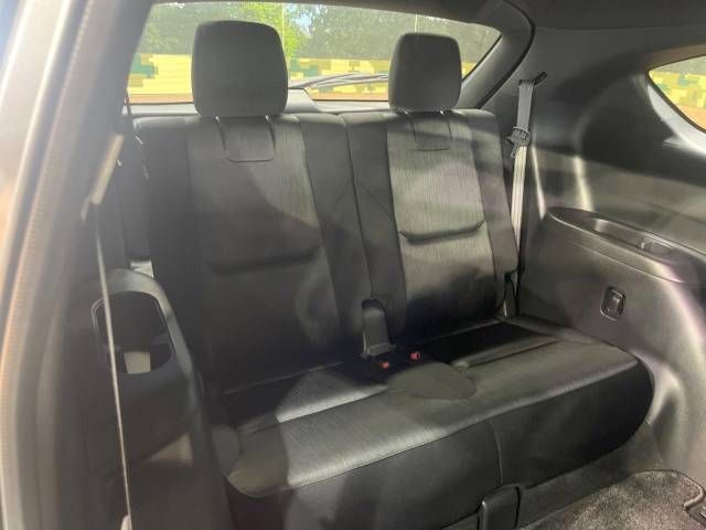 Mazda CX-8 2018-03 16986-10