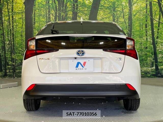 Toyota PRIUS 2019-09 322551-15