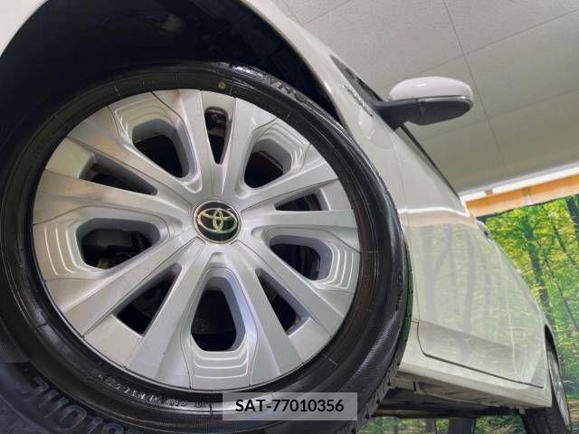 Toyota PRIUS 2019-09 322551-13