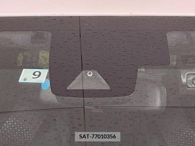 Toyota PRIUS 2019-09 322551-2