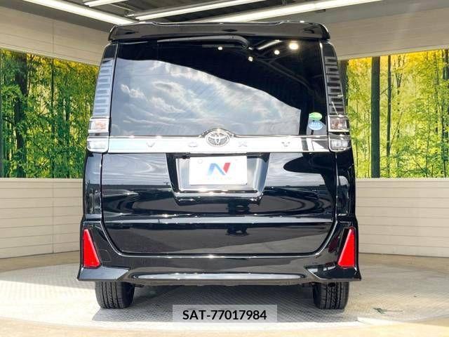 Toyota VOXY 2018-07 241490-15