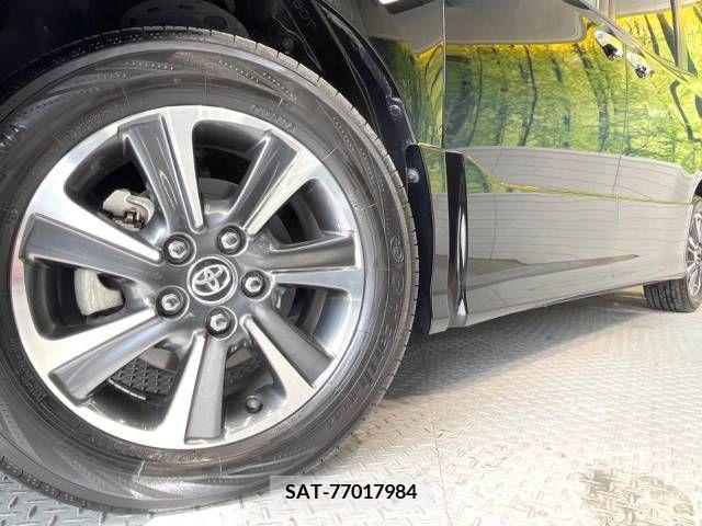 Toyota VOXY 2018-07 241490-13