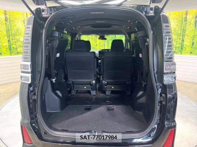 Toyota VOXY 2018-07 241490-10