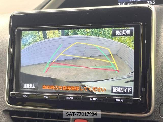 Toyota VOXY 2018-07 241490-5