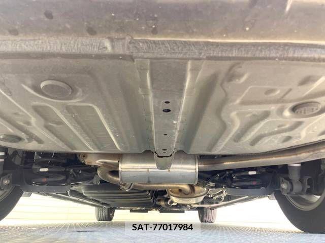 Toyota VOXY 2018-07 241490-19