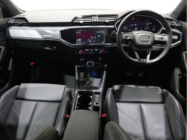 Audi Q3 2021-07 193929-9