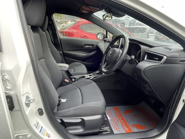 Toyota COROLLA SPORT 2018-09 183016-3