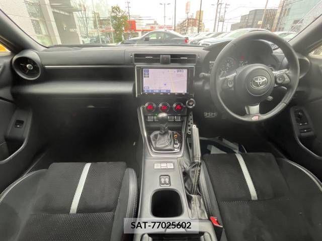 Toyota 86 2022-08 213402-1