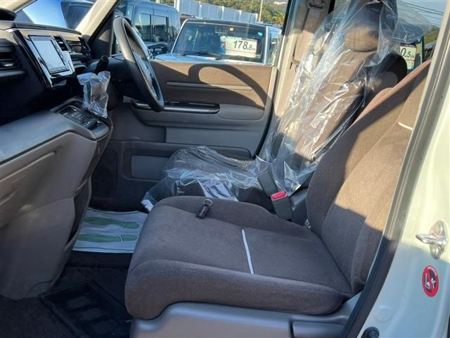 Honda e 2015-11 29162-2