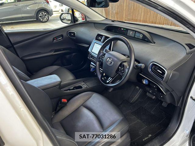 Toyota PRIUS 2021-06 281739-10
