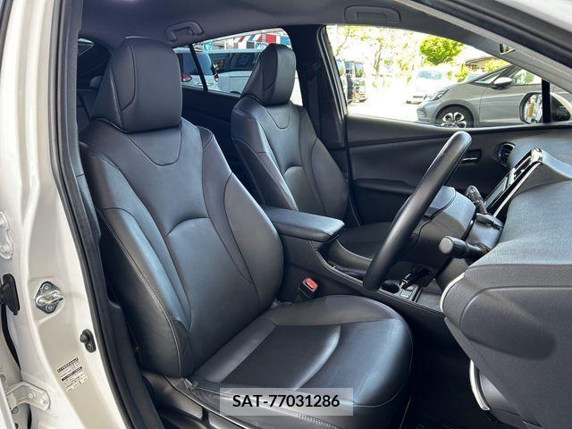 Toyota PRIUS 2021-06 281739-11
