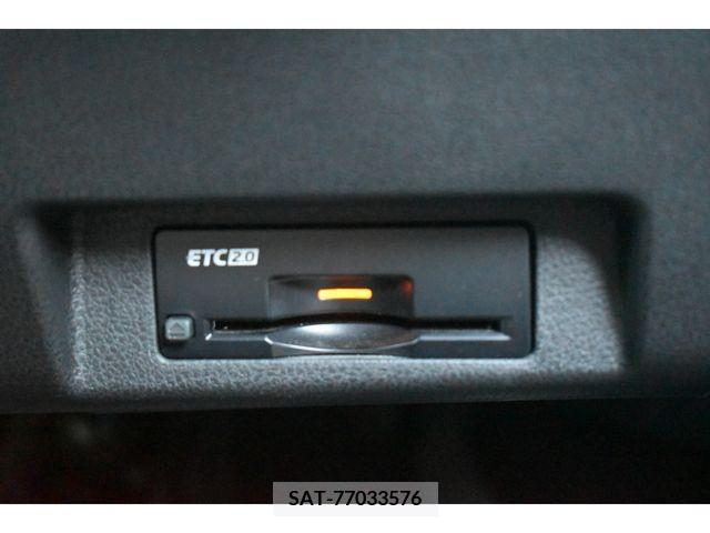 Nissan LEAF 2021-04 324809-9