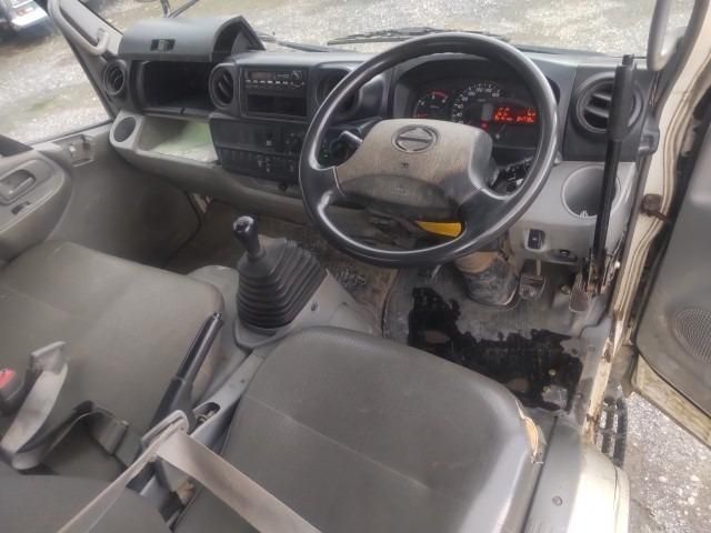 Hino DUTRO 2012-05 5182-4