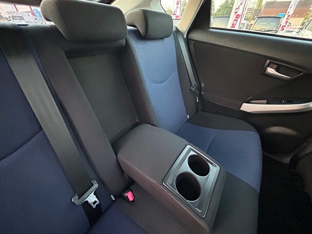 Toyota PRIUS 2014-10 192447-9