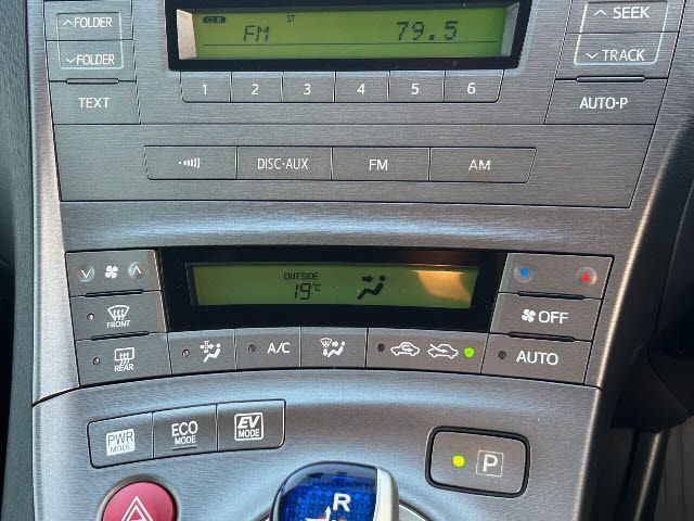 Toyota PRIUS 2014-10 192447-14