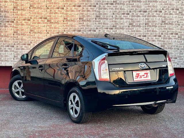 Toyota PRIUS 2014-10 192447-8